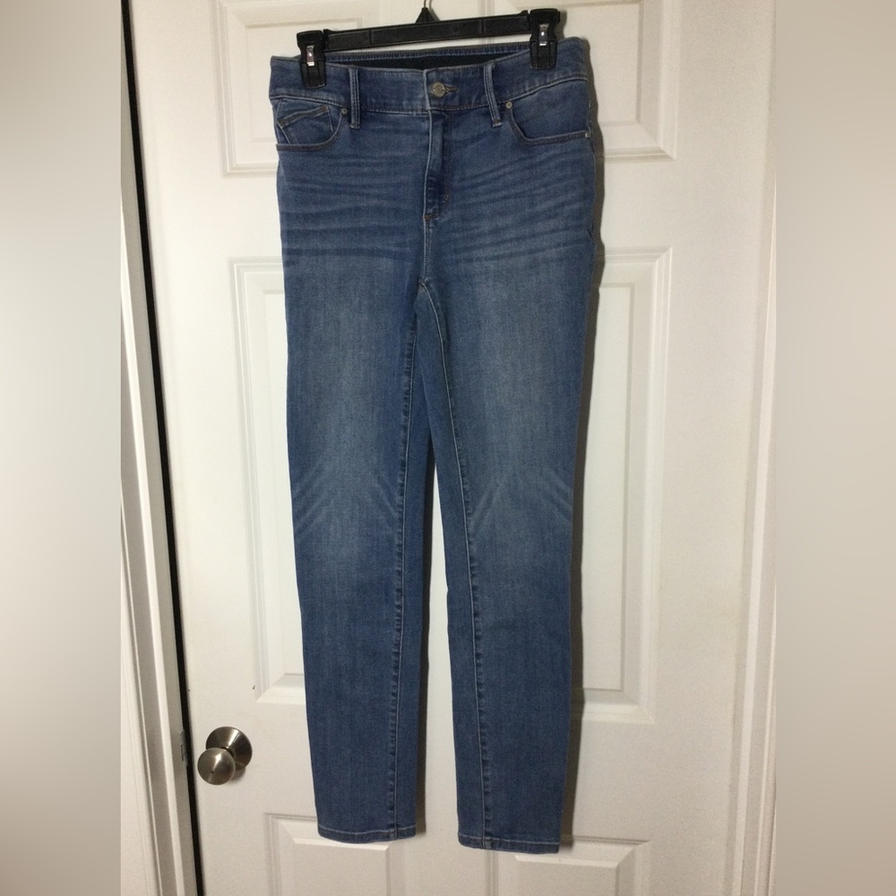 Chicos Comfort Band Waist Jeans